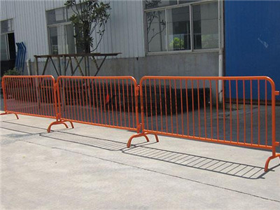 移動(dòng)鐵馬護(hù)欄 移動(dòng)鐵馬護(hù)欄